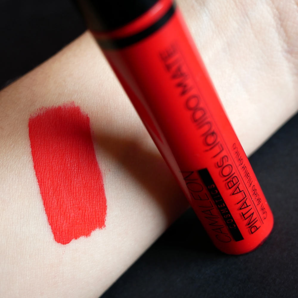 Pintalabios Mate Camaleon Cosmetics color Rojo Color