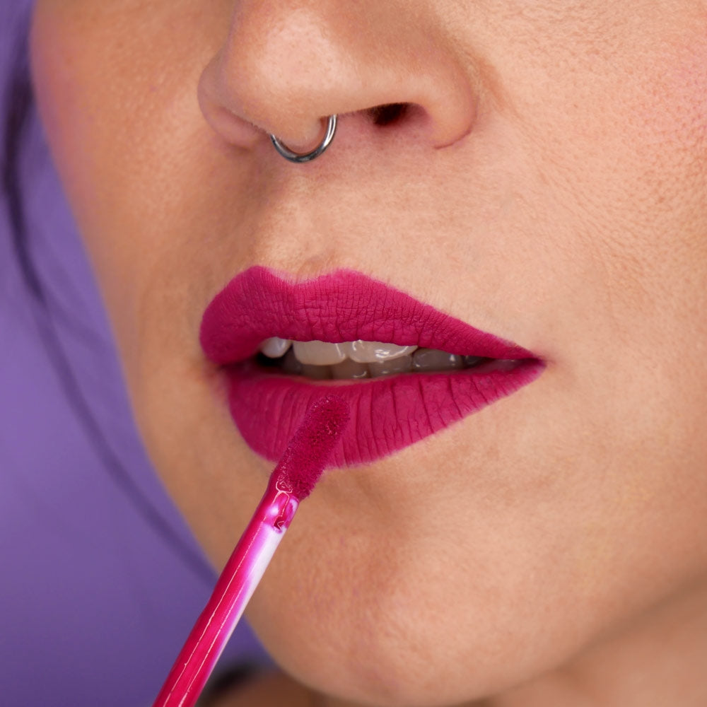 Pintalabios Mate Camaleon Morado Vino Acabado